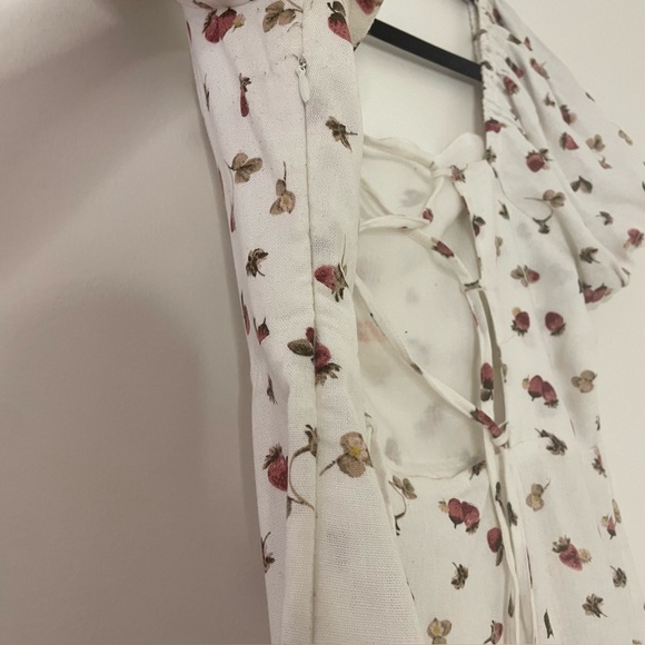 Strawberry Linen-Blend Lace-Up Back Dress - Picture 7 of 12